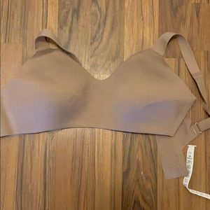 Lululemon hold true bra